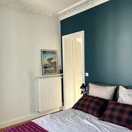 Heart Of Montmartre - 3 Bedrooms & Balcony *